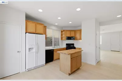 4035 Mount Day Ct, Antioch, CA 94531 - Photo 8