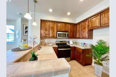 3901 Forest Cir, Castro Valley, CA 94546 - Photo 14