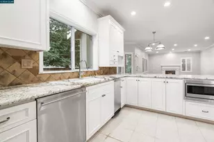 208 Kaitlyn Ln, Danville, CA 94506 - Photo 8