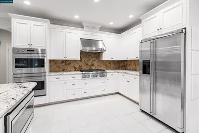 208 Kaitlyn Ln, Danville, CA 94506 - Photo 10