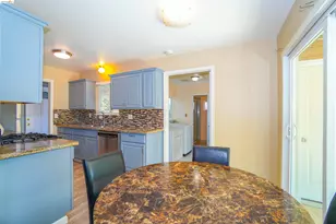 614 Chester Dr, Pittsburg, CA 94565 - Photo 2