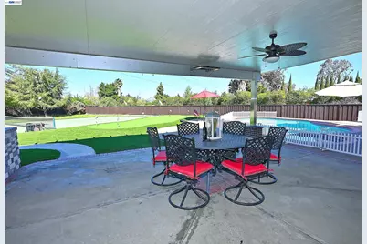 1498 Columbine Way, Livermore, CA 94551 - Photo 32