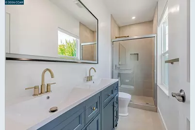 1727 9th St, Oakland, CA 94607 - Photo 26