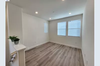 417 Mystic Ln, Pittsburg, CA 94565 - Photo 8