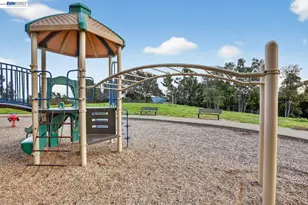 5827 Cold Water Dr, Castro Valley, CA 94552 - Photo 48