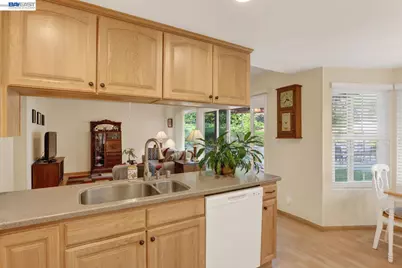 5827 Cold Water Drive, Castro Valley, CA 94552 - Photo 14
