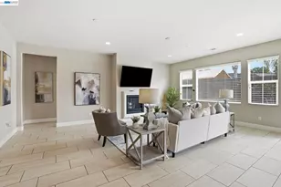 1718 Kyle Dayton Dr, Tracy, CA 95376 - Photo 8