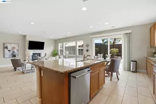 1718 Kyle Dayton Dr, Tracy, CA 95376 - Photo 12