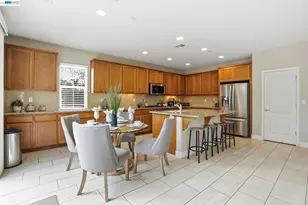 1718 Kyle Dayton Dr, Tracy, CA 95376 - Photo 14