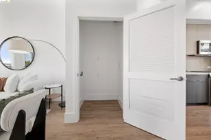 1545 32nd St, Oakland, CA 94608 - Photo 26