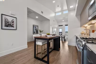1545 32nd Street #309, Oakland, CA 94608 - Photo 4