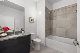 1545 32nd St, Oakland, CA 94608 - Photo 24