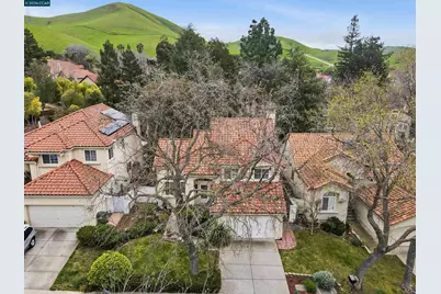 2175 Bluerock Circle, Concord, CA 94521 - Photo 4