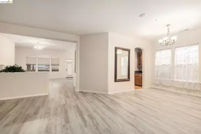 729 Richardson Dr, Brentwood, CA 94513 - Photo 6