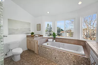 3499 La Mesa Dr, Hayward, CA 94542 - Photo 34