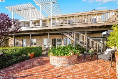 3499 La Mesa Dr, Hayward, CA 94542 - Photo 54