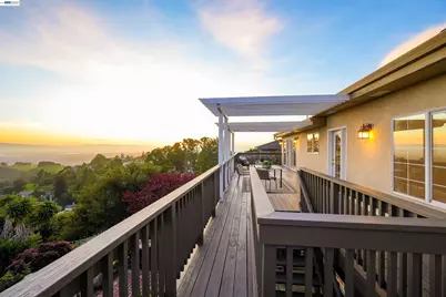 3499 La Mesa Dr, Hayward, CA 94542 - Photo 20