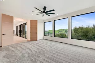 8 N Rancho Ct, Pinole, CA 94803 - Photo 18