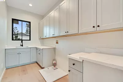 8 North Rancho Ct., Pinole, CA 94803 - Photo 26