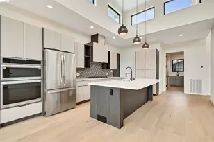 8 N Rancho Ct, Pinole, CA 94803 - Photo 14