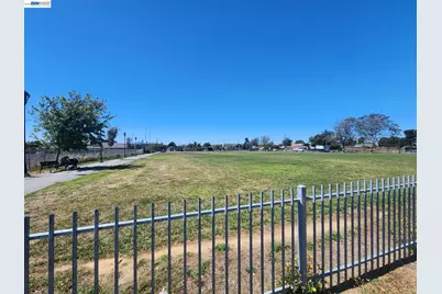 500 Gertrude Ave, Richmond, CA 94801 - Photo 28