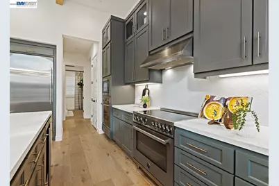 580 Boyd Rd, Pleasant Hill, CA 94523 - Photo 12