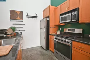 675 8th St, Oakland, CA 94607 - Photo 18