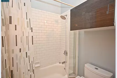 675 8th Street #15, Oakland, CA 94607 - Photo 34