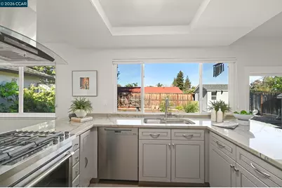 1727 Berrywood Ct, Concord, CA 94521 - Photo 6