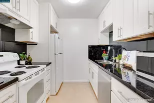 2724 Oak Rd, Walnut Creek, CA 94597 - Photo 18