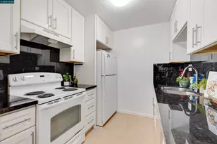 2724 Oak Rd, Walnut Creek, CA 94597 - Photo 20