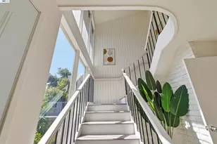 536 Golf Club Rd, Pleasant Hill, CA 94523 - Photo 14