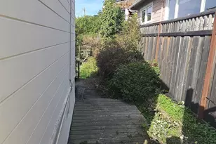 7839 Eureka Ave, El Cerrito, CA 94530 - Photo 20