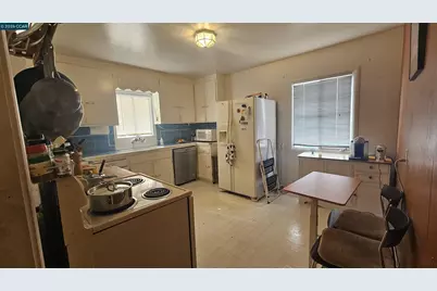 7839 Eureka Ave, El Cerrito, CA 94530 - Photo 4