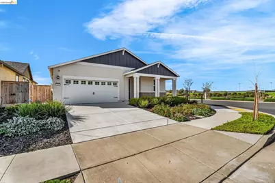 2087 Stars Dr, Rio Vista, CA 94571 - Photo 2