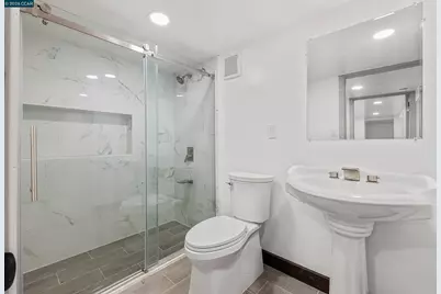 390 Guttenberg St, Daly City, CA 94014 - Photo 28