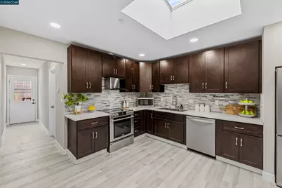 390 Guttenberg St, Daly City, CA 94014 - Photo 10