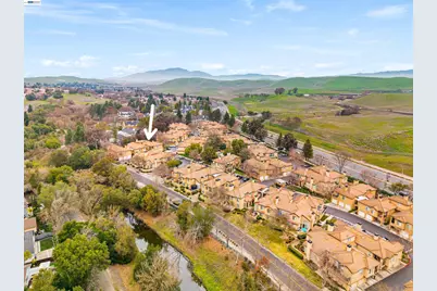 7774 Tuscany Dr, Dublin, CA 94568 - Photo 36