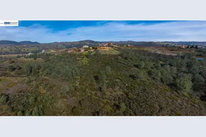 7850 Watermark Place, El Dorado Hills, CA 95762 - Photo 18