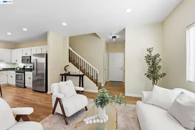 1085 La Brea Ter, Union City, CA 94587 - Photo 8