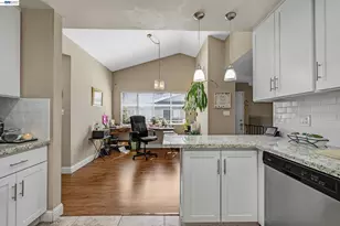 30236 Vanderbilt St, Hayward, CA 94544 - Photo 14