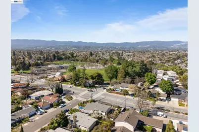 19423-19425 Greenwood Dr, Cupertino, CA 95014 - Photo 26