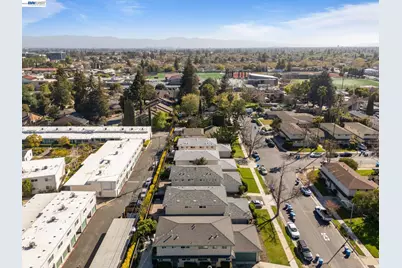 19423-19425 Greenwood Dr, Cupertino, CA 95014 - Photo 24