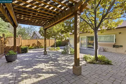 15 Duffy Ct, Pleasant Hill, CA 94523 - Photo 22