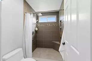 7358 Elmwood Cir, Pleasanton, CA 94588 - Photo 20