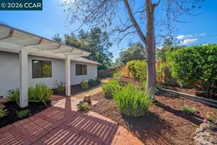 196 Wilkie Dr, Walnut Creek, CA 94598 - Photo 32