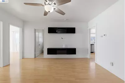 1839 Commerce Way, Oakland, CA 94606 - Photo 4