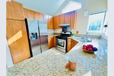 161 Seaway Ct, Hercules, CA 94547 - Photo 16