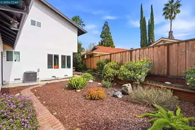 5537 Pamplona Ct, Concord, CA 94521 - Photo 44