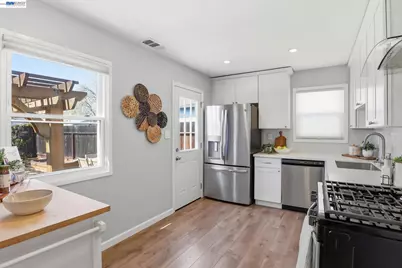 16129 Via Pinale, San Lorenzo, CA 94580 - Photo 6